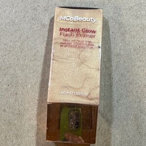 MCoBeauty Radiant Finish Flash Primer - Gold